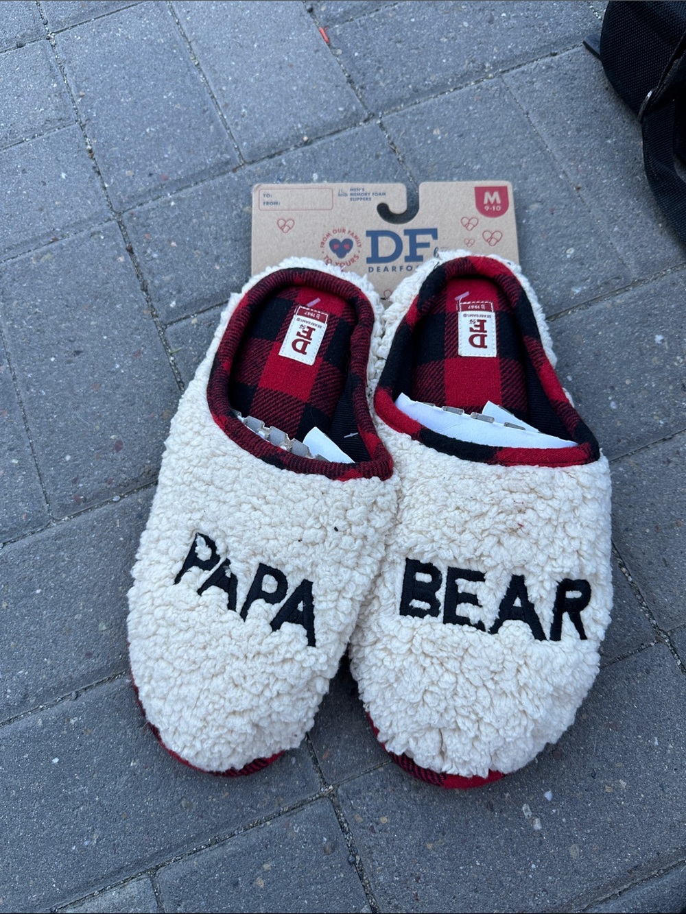 dearfoams Papa Bear Sherpa Slippers in Cream and Red Buffalo Plaid